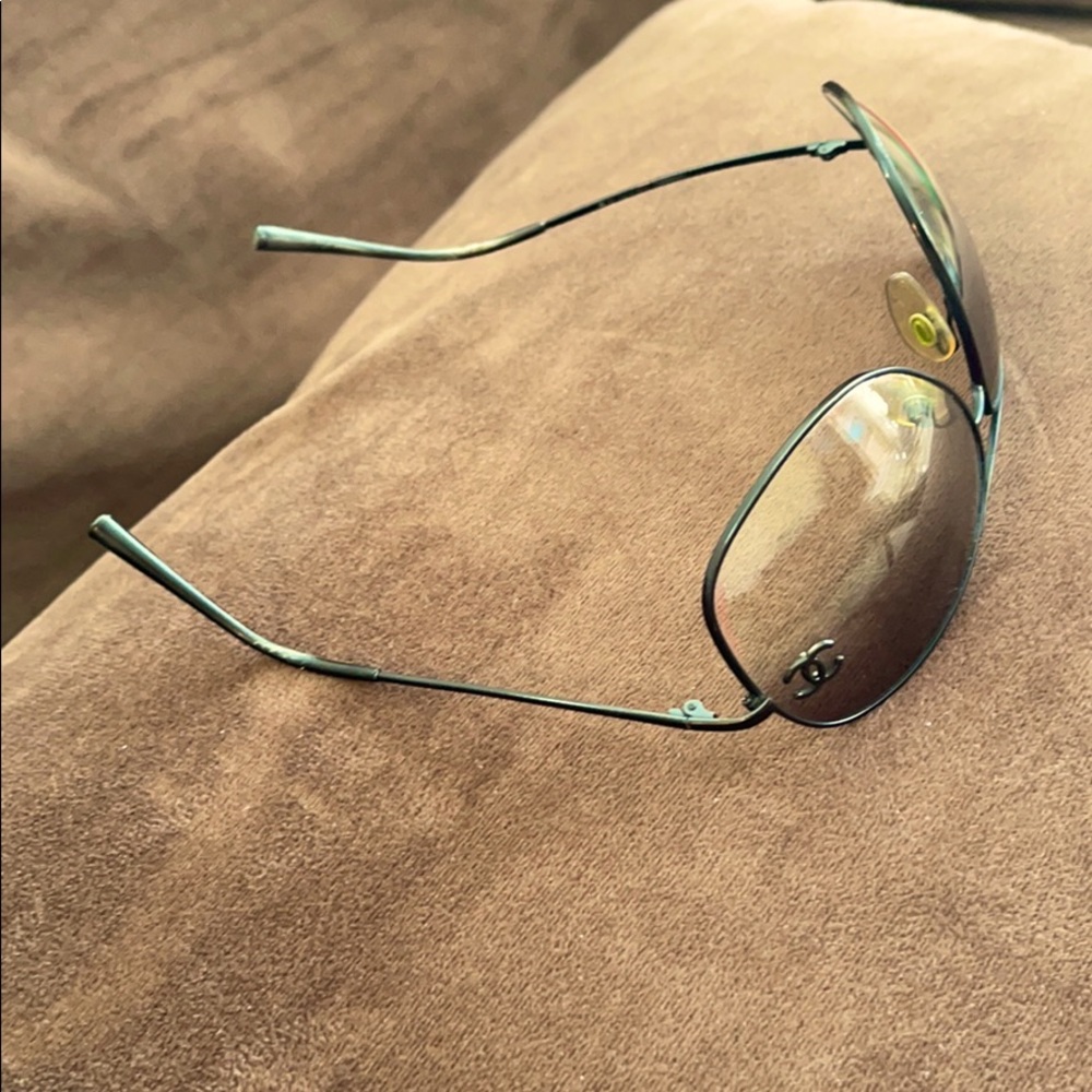 Chanel Aviator Sunglasses - Picture 8 of 16